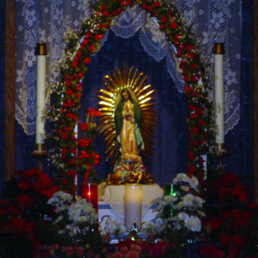 Our Lady’s altar changes according to the season